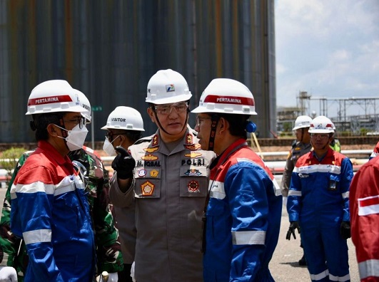 Kapolda Riau Irjen Mohammad Iqbal turun ke lokasi PT Kilang Pertamina Internasional (PT KPI) Refinery Unit (RU) II Dumai, Minggu (2/4/2023) lalu.