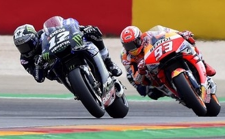 Marc Marquez (kanan) meraih pole position di MotoGP Aragon 2019. FOTO: AFP