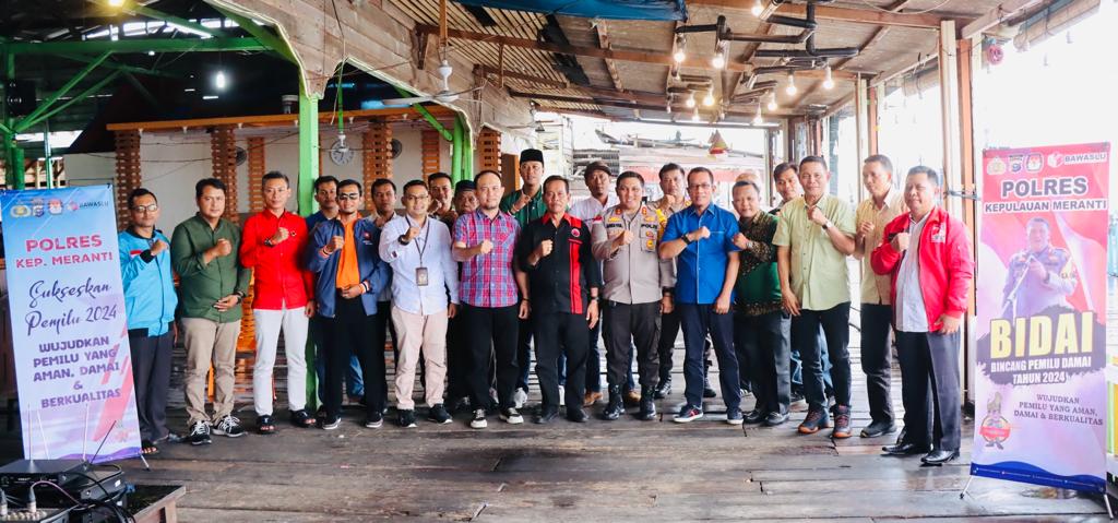 Para peserta Bincang-bincang Pemilu Damai yang digelar Polres Kepulauan Meranti