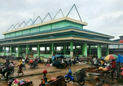 Pasar Modern di Selatpanjang, Meranti.