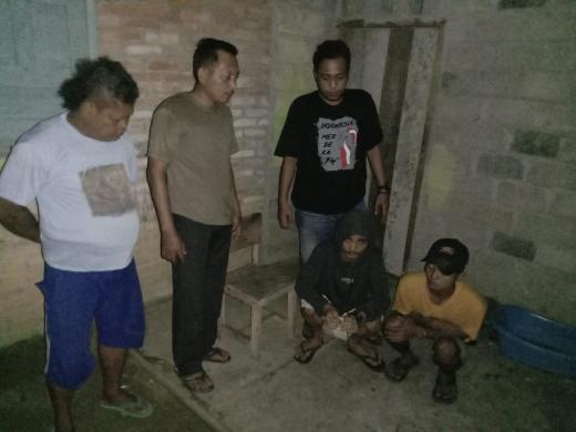 Penjual dan pengguna narkotika diamankan pihak kepolisian Satresnarkoba Polres Kuansing.