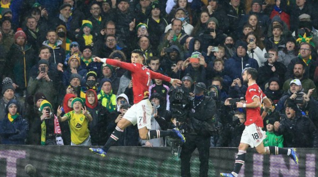 Setan Merah menang 1-0 lewat penalti Cristiano Ronaldo.