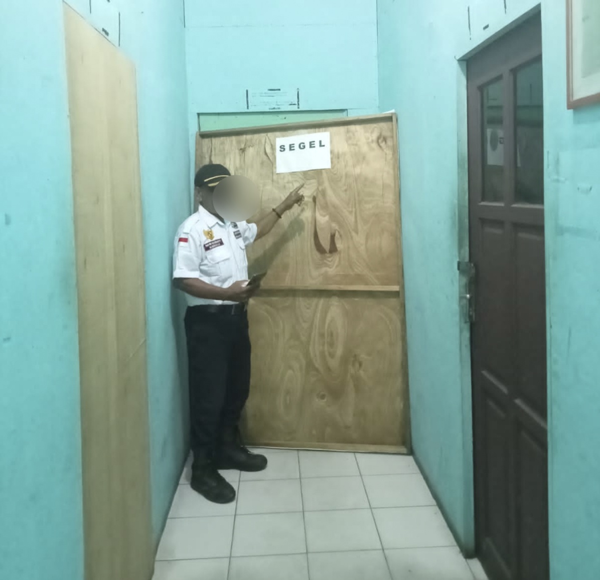 Ruangan Satpol-PP Damkar Kabupaten Kepulauan Meranti disegel, dugaan kasus asusila