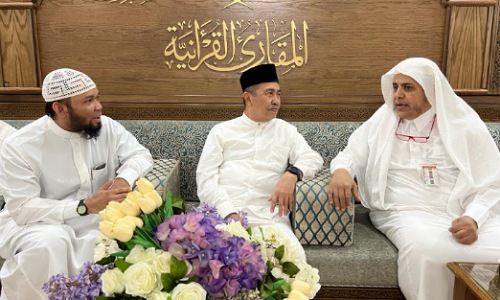 Gubernur Riau Syamsuar bersama Wakil Dewan Direksi Maqari Quraniyah Dr Abdullah Al Jarullah.(foto: istimewa)