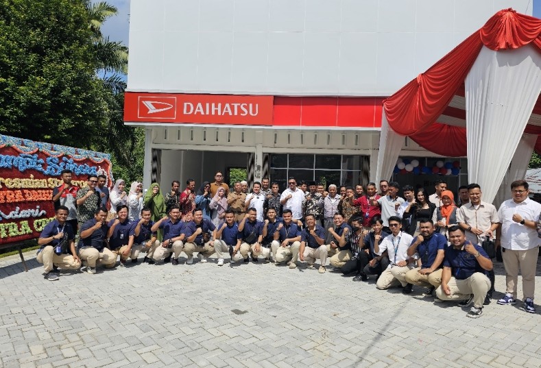Astra Daihatsu resmi melaunching showroom terbaru yang berada di Jalan Lintas Salo-Bangkinang (foto/Bayu)