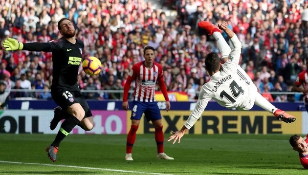 Real Madrid menang 3-1 atas Atletico Madrid dalam lanjutan Liga Spanyol. FOTO: Susana Vera/Reuters