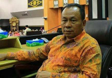 Ketua DPD II Partai Golkar Pekanbaru, Sahril, SH.(foto: int)