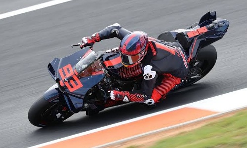 Marc Marquez saat tunggangi Ducati Desmosedici GP3.(foto: int)