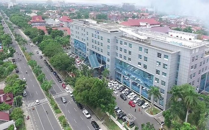 Rumah Sakit Umum Daerah Arifin Achmad