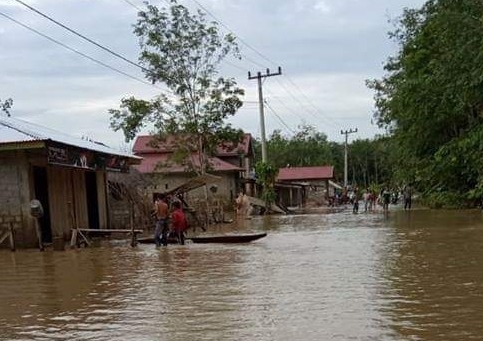 Kondisi banjir di Deaa Pulau Sipan Inuman, Jumat (14/12/2018).