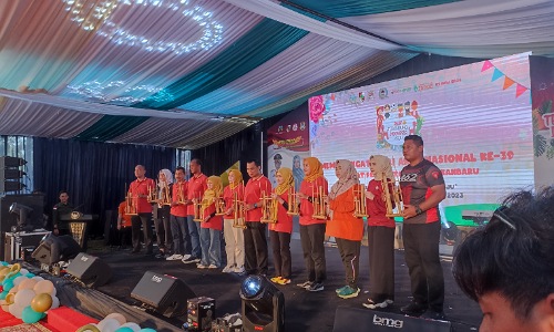Pj Walikota Pekanbaru, Muflihun saat hadiri peingatan HAN 2023 yang digelar Dinas P3APM Pekanbaru.(foto: rahmat/halloriau.com)