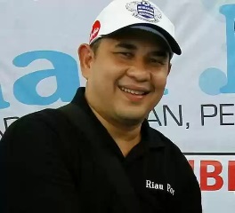 Ketua PWI Riau, H Zulmansyah Sekedang