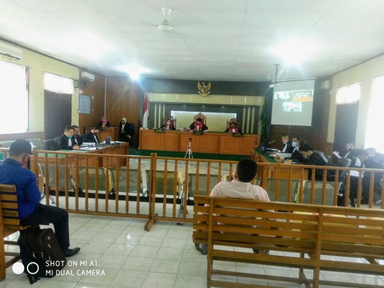 Sidang perdana kasus korupsi di Sekretariat Daerah Kabupaten Kuantan Singingi (Kuansing) dengan terdakwa mantan Pelaksana Tugas Sekretaris Daerah  Kuansing, Muharlius. 