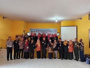 Sekda Dumai Indra Gunawan bersama Forum Masyarakat Pelita Beranting (foto/Bam)