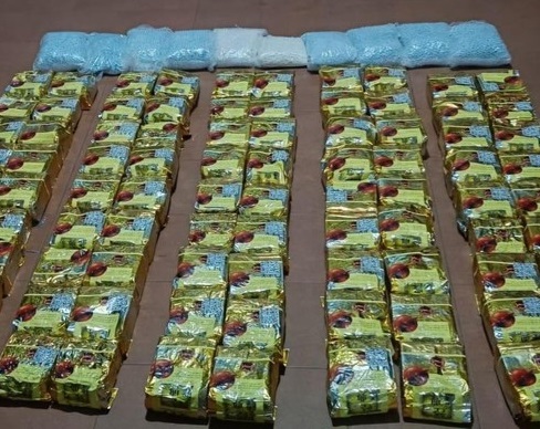Barang bukti sabu dan ekstasi yang disita polisi.