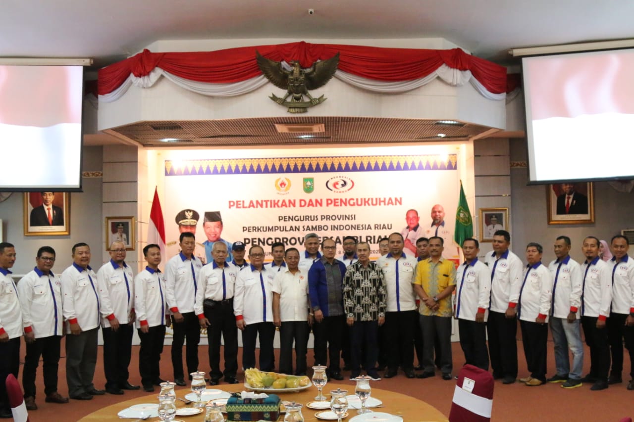 Foto bersama pengurus Persambi Riau.