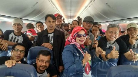 Seratusan wartawan asal Riau terdampar di Bandara Internasional Lombok.