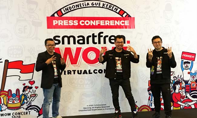 (kika): Indra Yudhistira - Direktur Indonesia Entertainment Grup -IEG. Djoko Tata Ibrahim - Deputy CEO Smartfren. Roberto Saputra - Chief Brand Officer Smartfren
