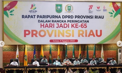 DPRD Provinsi Riau menggelar rapat paripurna yang pimpin langsung oleh Ketua DPRD Provinsi Riau, Yulisman di Ruang Rapat Paripurna DPRD Riau, Selasa (9/8/2022).