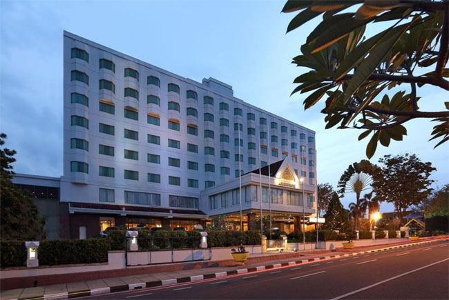 Hotel Aryaduta.