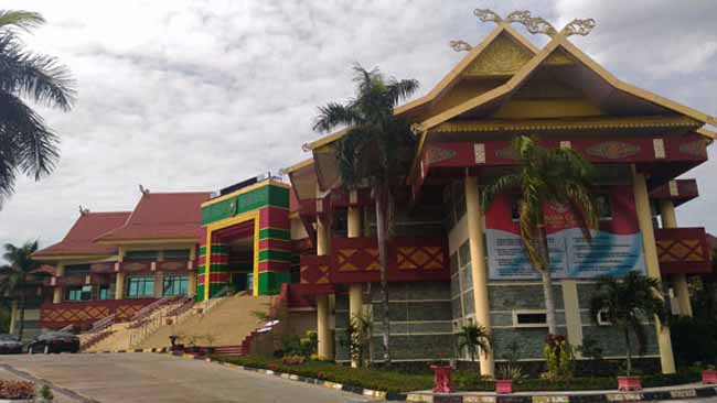Gedung DPRD Riau.