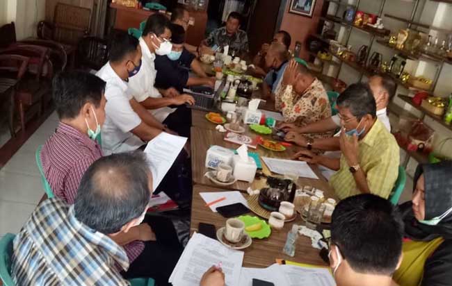 Rapat Pengurus FPK Provinsi Riau, Selasa (17/11/2020) di Tea House KTM, Jalan Karet Pekanbaru.