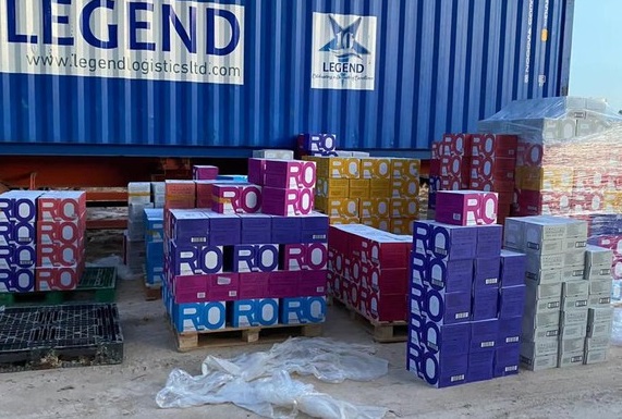 Foto: Bea Cukai Batam amankan satu kontainer berisi minuman beralkohol di Pelabuhan Batu Ampar.