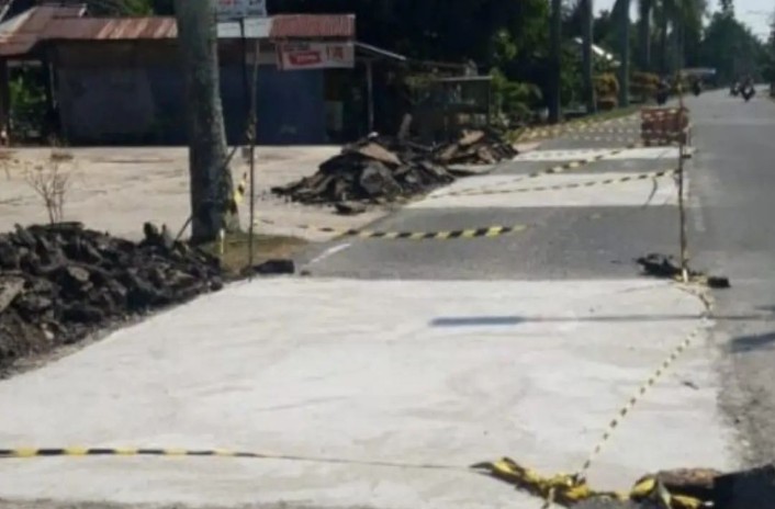 PUPR Kabupaten Bengkalis terus menggesa perbaikan sejumlah ruas jalan (foto/zulkarnain)