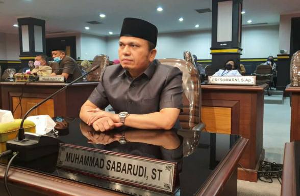 Ketua DPRD Kota Pekanbaru, Sabarudi.(foto: int)