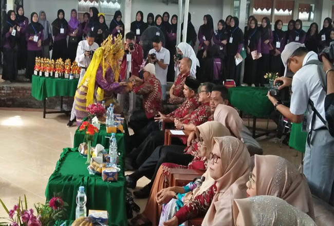 Acara Bulan Bahasa Program Studi Pendidikan Bahasa dan Sastra Indonesia (PBSI) Fakultas Keguruan dan Ilmu Pendidikan (FKIP) Universitas Riau (UR)