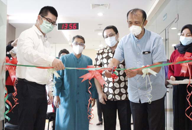 Eka Hospital Pekanbaru menambahkan kapasitas layanan unit Hemodialisa. 