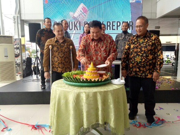 Sertijab Kepala Wilayah Suzuki SBT Riau dari Agustan kepada Wahyu belum lama ini
