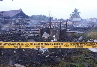 Kondisi Pasar Logas, Kecamatan Singingi rata dengan tanah usai kebakaran hebat.