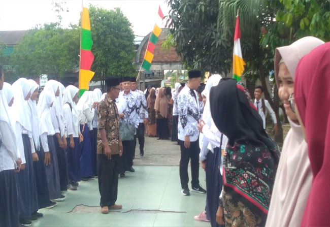   Kunker PGRI Propinsi Riau ke Yayasan Ujang Khalijah, Kelurahan Bagan Hulu, Senin (9/3/2020).
