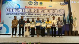 Dominasi Gemilang Tim Mahasiswa UIR di Entrepreneurship Award VII 2023 (foto/int)