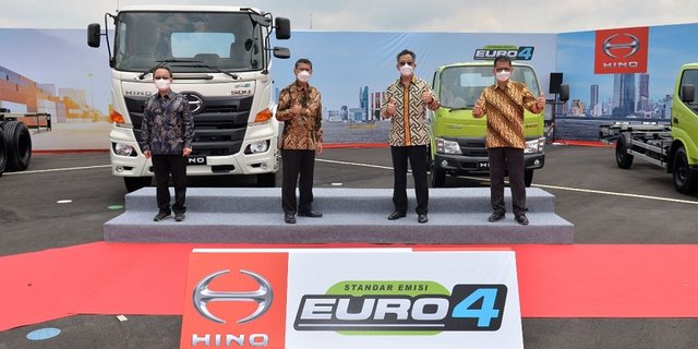 Launching varian baru Hino Euro4 beberapa waktu lalu secara nasional.
