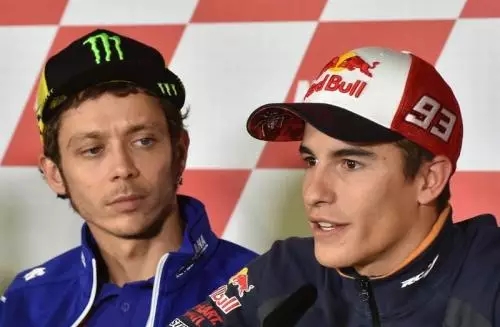 Valentino Rossi (Monster Energy Yamaha) maupun Marc Marquez (Repsol Honda). 