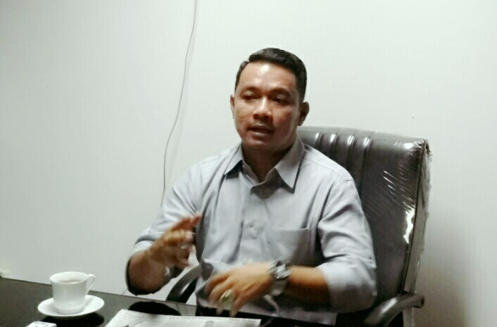 Anggota Komisi IV DPRD Riau, Husni Thamrin.