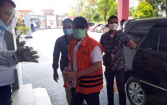 Amril Mukminin saat tiba di Pekanbaru.