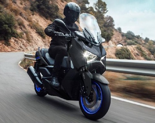 Yamaha XMAX Connected