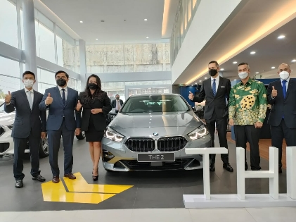 BMW Group Indonesia, bersama mitra strategisnya PT Karyatama Trans Niaga, resmikan BMW Karyatama Trans Niaga sebagai Dealership Premium terlengkap pertama di Pekanbaru.