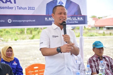 Ketua DPD Demokrat Riau, Agung Nugroho saat reses (foto/Rico)