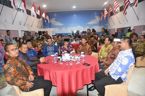 Walikota Hadiri Ramah Tamah Dalam Rangka Pisah Sambut Komandan Lanal Dumai di Gedung Wijaya Kusuma Lanal Dumai.
