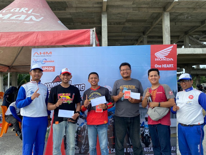 Pemenang kompetisi Regional Instruktur Safety Riding Advisor Community 2023 oleh PT CDN Riau (foto/Ko