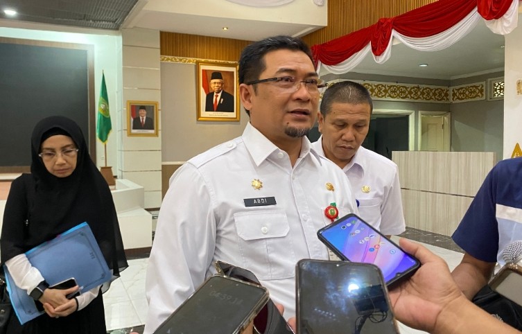 Kepala Dinas Perkebunan (Disbun) Provinsi Riau, Syahrial Abdi (foto/Mg1)