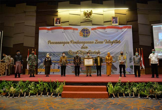 Kepala Kantor Wilayah (Kanwil) Badan Pertanahan Nasional (BPN) Provinsi Riau, M Syahrir dalam acara Rapat Kerja Daerah (Rakerda) BPN Tahun 2020.