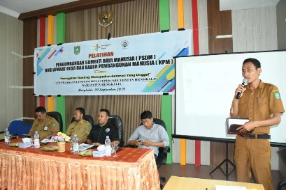 Ketua TPID Kecamatan Bengkalis Fazrizal saat menyampaikan laporan kegiatan.