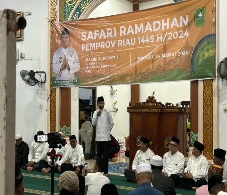 Pj Sekda Riau, Indra berpesan jaga ketertiban jelang Pilkada saat safari Ramadan di Masjid Al-Hidayah, Perawang (foto/int)