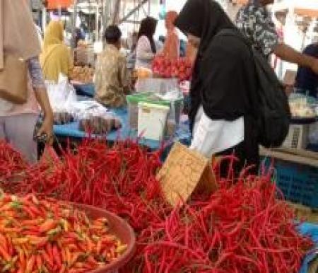Harga cabai merah di Kota Pekanbaru masih tinggi (foto/Meri)