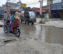 Ruas jalan rusak di Pekanbaru mulai diperbaiki (foto/int)